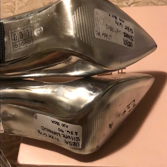 Heels - Picture 5 of 5